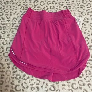 Lululemon Hotty Hot HR Skirt Long. Size 4. NWT.
